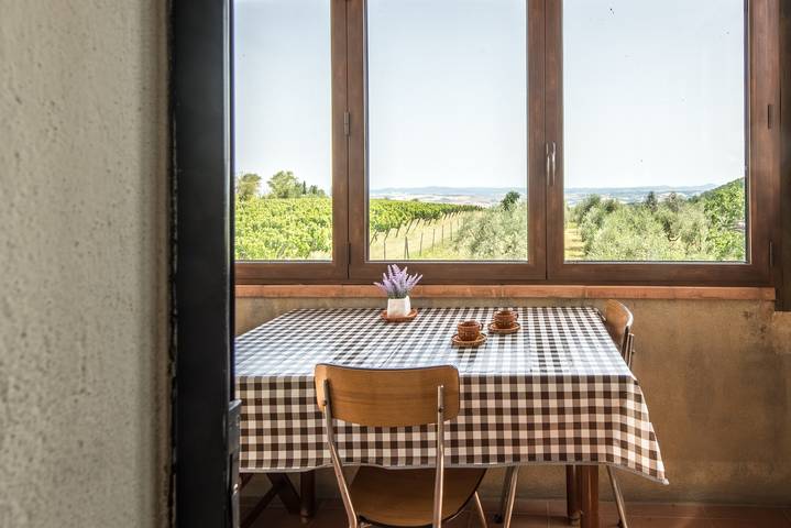 Ganze Wohnung, Apartment "Casa Vacanze del Borgo" mit Garten und Wlan in Montalcino, Orciatal