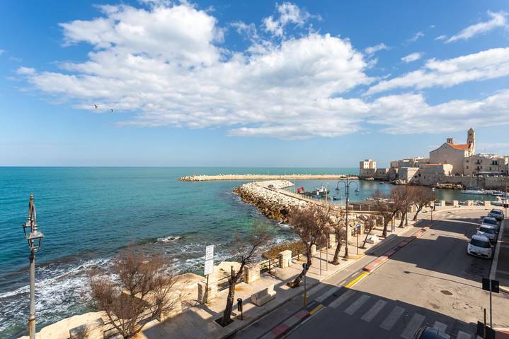 Ganze Wohnung, Portsea Apartment in spiaggia Algida, Giovinazzo