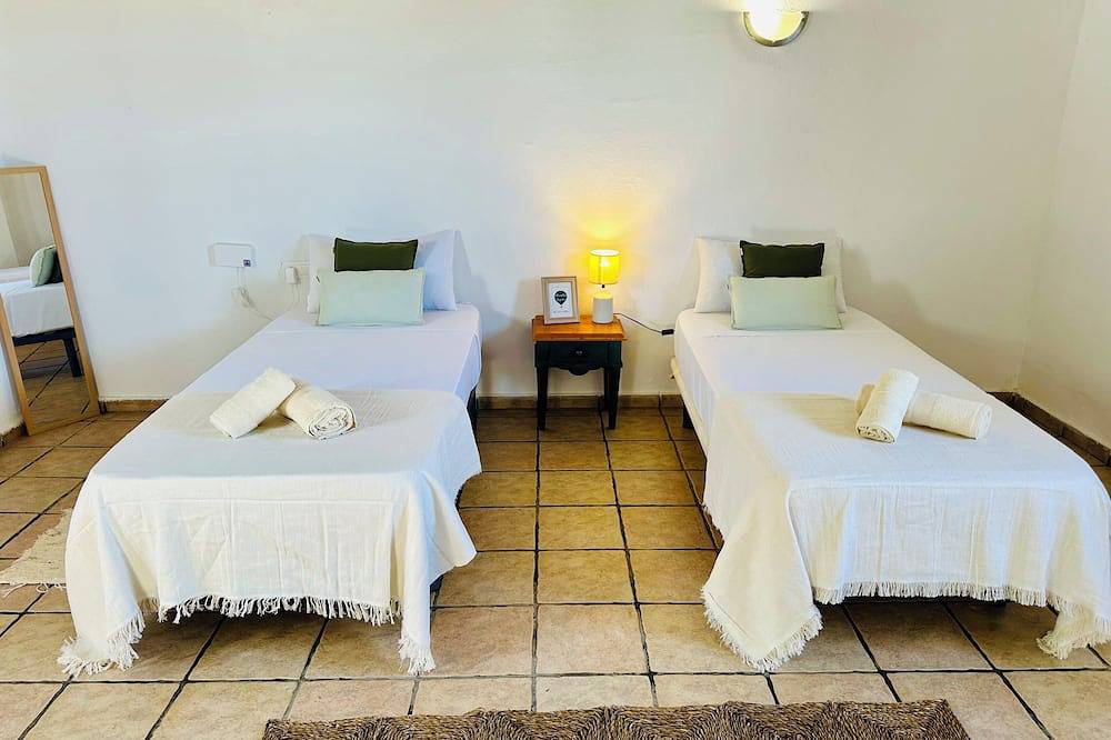 Playa dén Bossa Apartment in Playa d'en Bossa, Ibiza (Municipality)