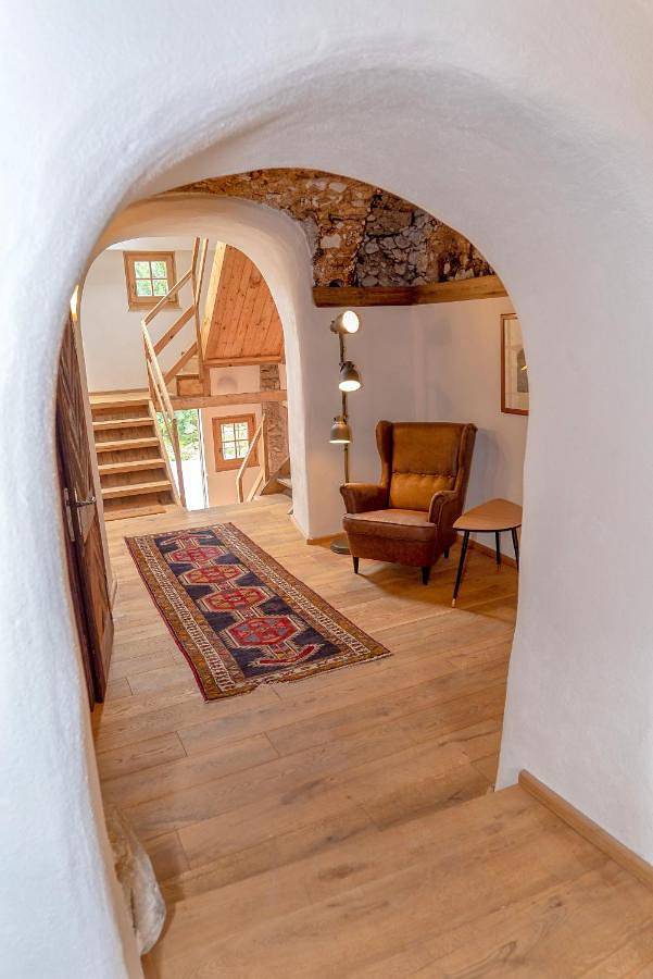 Obiralmhütte Mosgan in Karawanken und Bachergebirge, Bezirk Völkermarkt