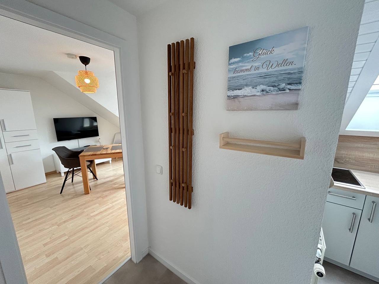 Ganze Wohnung, Gemütliche Dachgeschoss-Wohnung mit kleinem Balkon und Meerblick in Pelzerhaken in Südstrand Pelzerhaken, Ostholstein