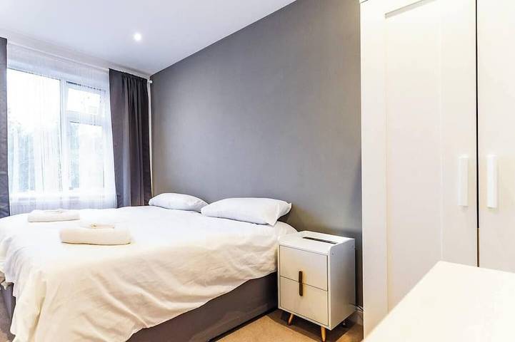 Stylish 4Br • Central Chichester + Free Parking in Chichester (Angleterre), Sussex de l'Ouest