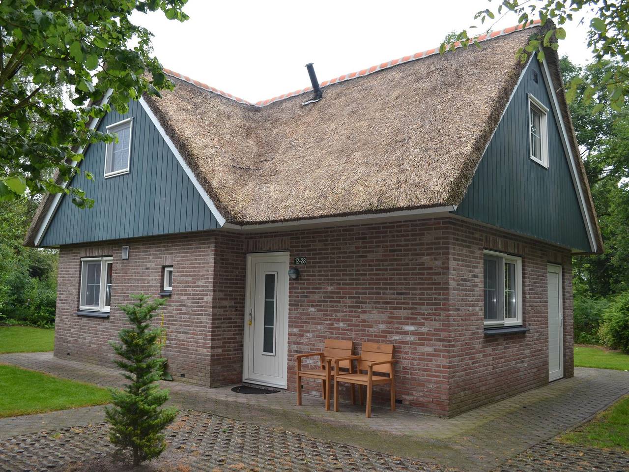 Rustieke villa met gedeeld zwembad in Nationaal Park Weerribben-Wieden