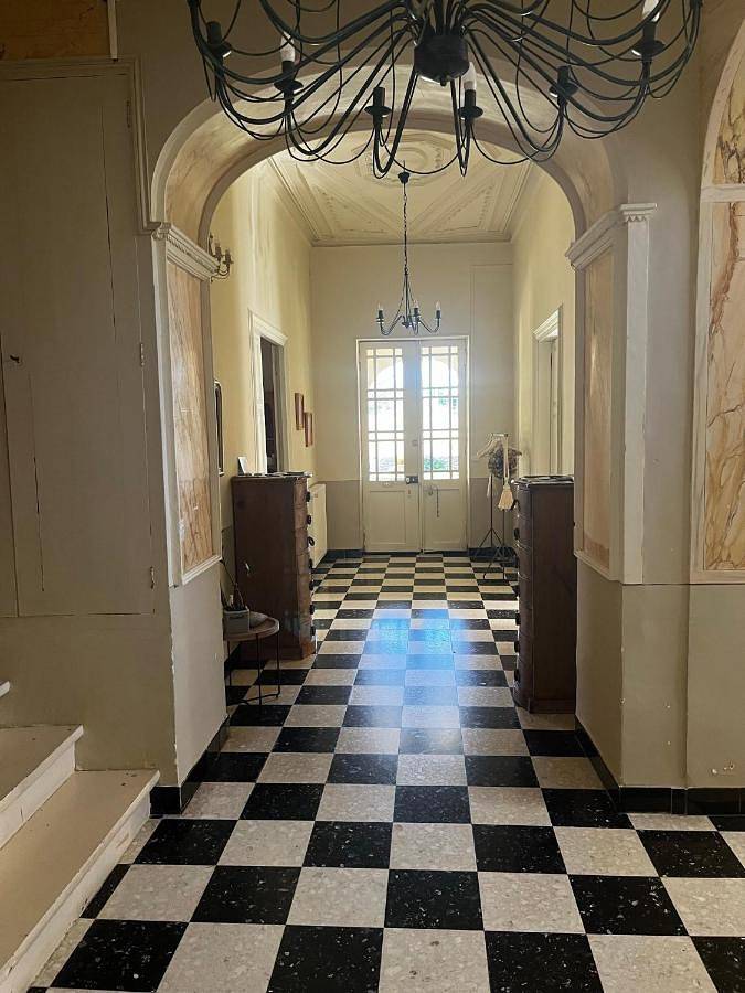 Location de vacances pour 12 personnes, avec vue ainsi que jardin et piscine à Montouliers - 4