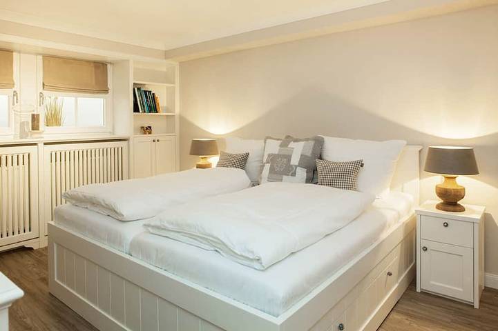 Ganze Wohnung, Bestehorn - reetgedecktes, gepflegtes Objekt im Südosten von Keitum in Keitum, Sylt (Gemeinde)