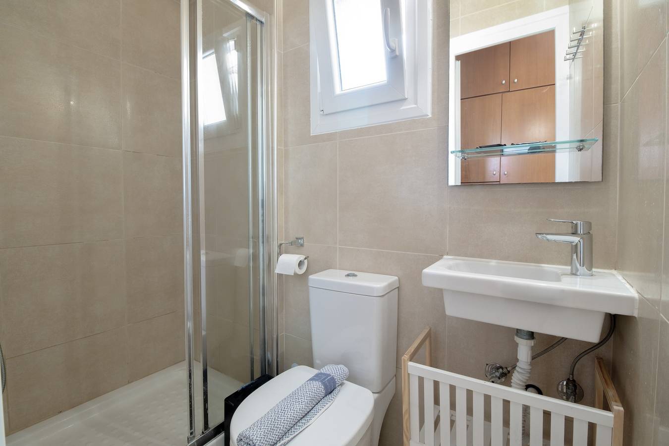 Kamer 'M1 Room' met gedeeld zwembad, wifi en airconditioning, foto 8