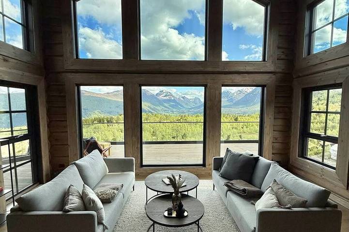 Fjellhytte for 12 personer, med jacuzzi i Stranda 