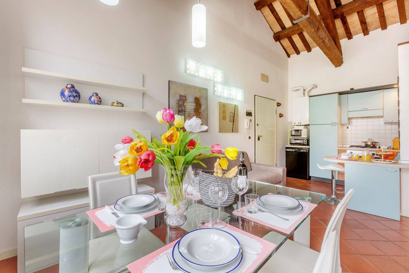 Apartamento entero, Duplex Apt in city center with private parking! in Ferrara, Provincia de Ferrara