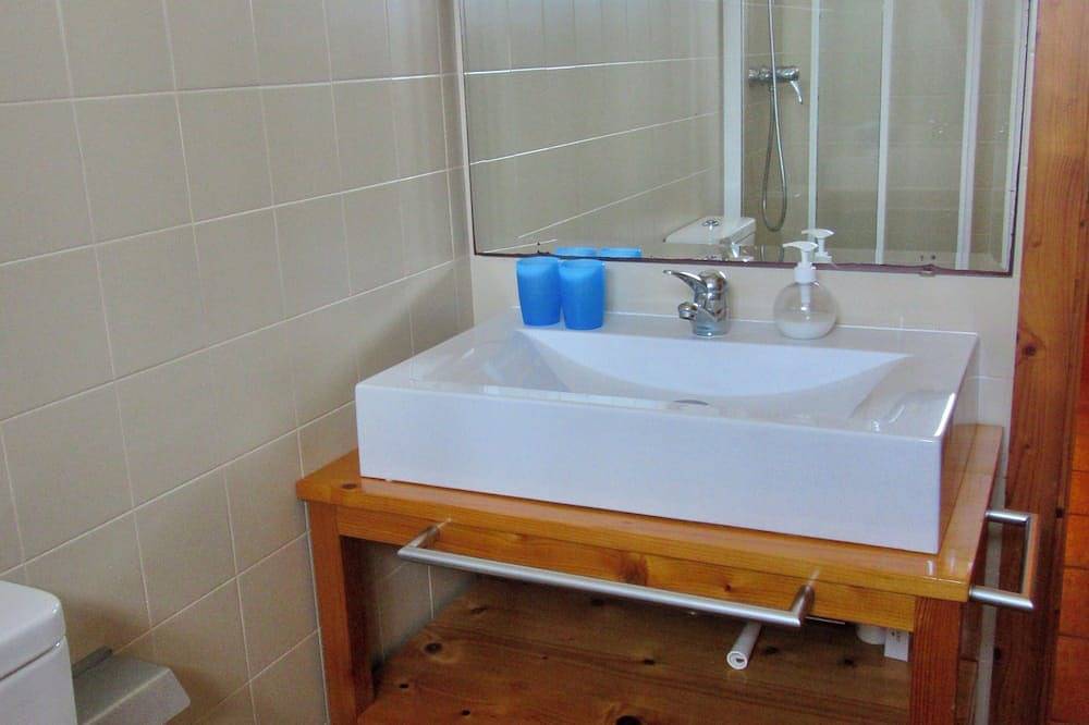 Tranquility In Quiet Garden With Pool\n(long stays only - prices negotiable) in Afife, Distrito de Viana do Castelo