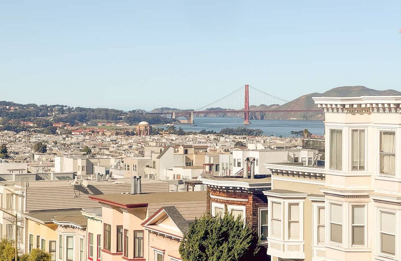 Enjoy a Golden Gate view in your 3Bd Nob Hill home in San Francisco, Nordkalifornien