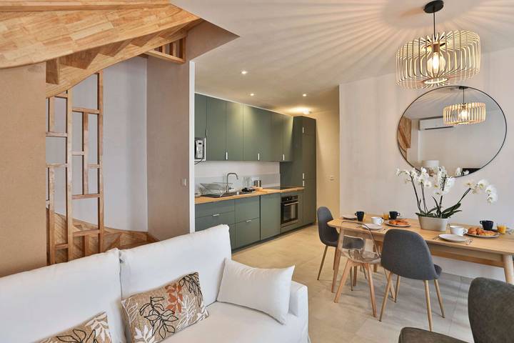 Location de vacances pour 8 personnes, avec jardin dans Port Olona - 2