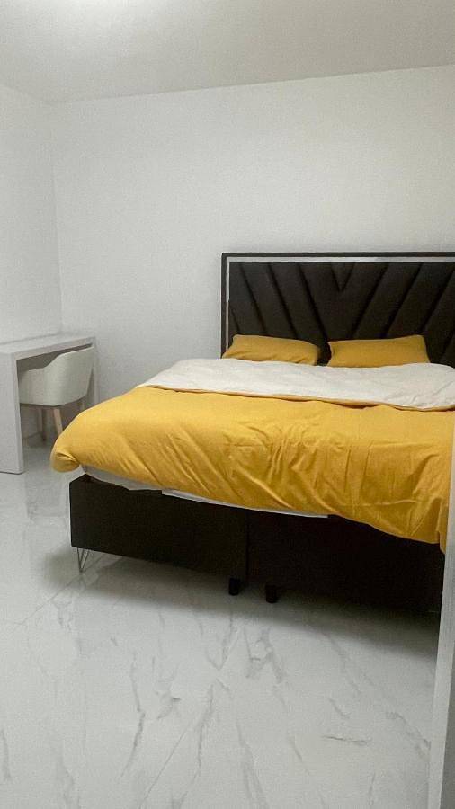 Maison individuelles pour 16 personnes in Lieusaint, Seine-et-Marne