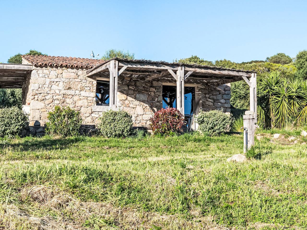 In idyllischer Lage im Süden Korsikas in Serra-di-Ferro, Region de Ajaccio
