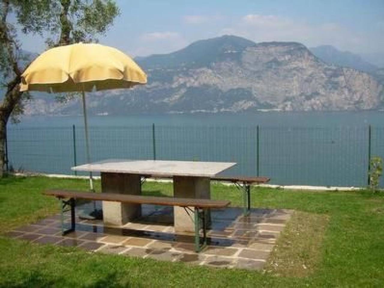 Apartamento entero, Apartamento Mountain View en Brenzone sul Garda in Brenzone, Montañas Garda