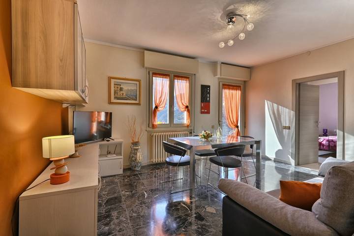 Ferienwohnung für 4 Personen, mit Terrasse und Seeblick, mit Haustier in Tignale - 2