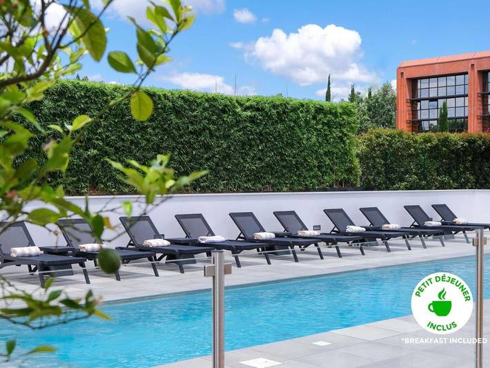 Hôtel pour 2 personnes, avec sauna ainsi que jardin et piscine, animaux acceptés