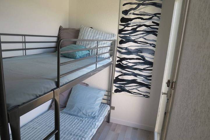 Gîte pour 4 personnes, avec terrasse dans Plage des Salins (Hyeres) - 3