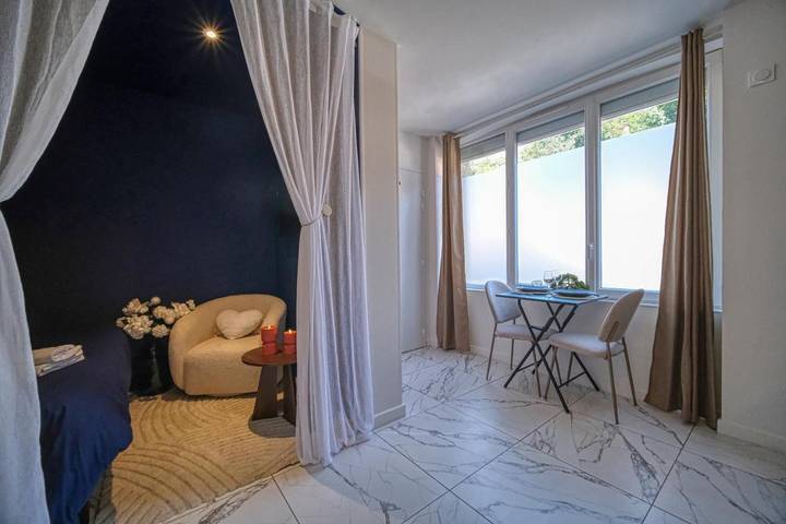 Gîte pour 2 personnes, avec jacuzzi à Livron-sur-Drôme - 2