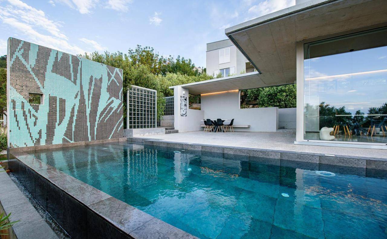 Two-Bedroom Villa in Vis Stadt, Split-Dalmatien