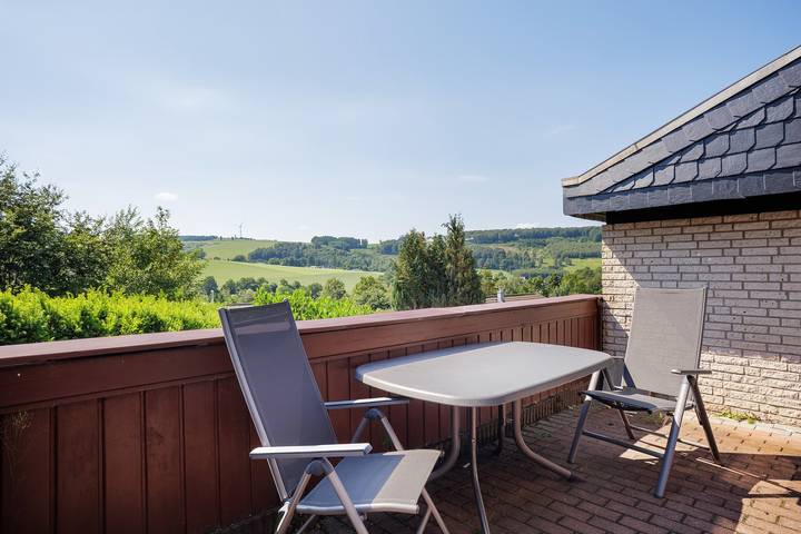 Apartment 'Bianca' mit Seeblick, privater Terrasse und Wlan in Meschede, Hochsauerlandkreis