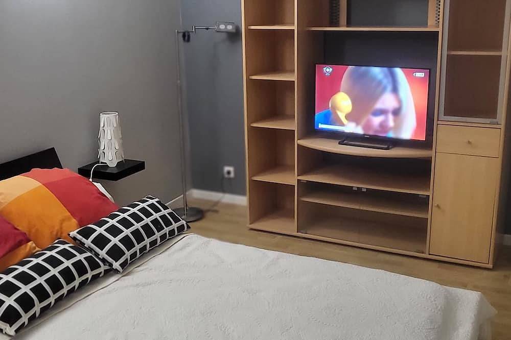 Maison de Ville 130 M2 Avec Terrasse de 70 M2, Parking 3 Chambres + Tv in Pierrelatte, Nyons region