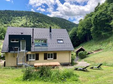 Gîte pour 4 personnes, avec vue et jardin à Rimbach-près-Guebwiller