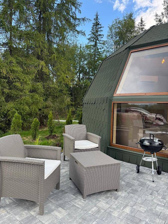 Forest Glamp & Jacuzzi in Karpaty (Polska)