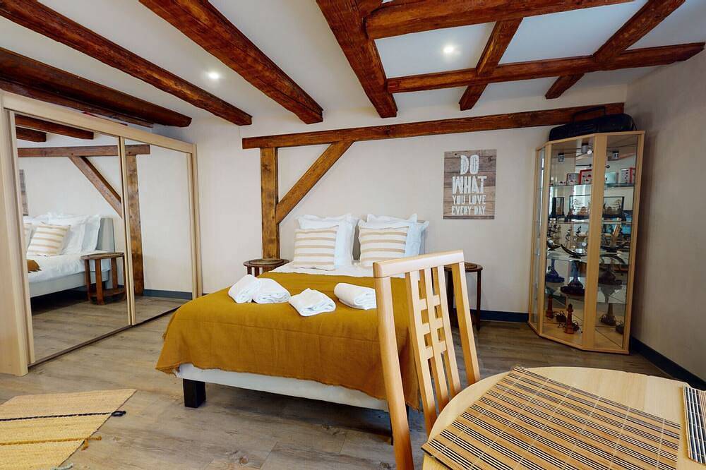 Appartement entier, Le rubis 1 free parking city center  up to 2 in Colmar, Région de Colmar
