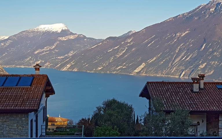 Villa per 5 persone, con Terrazza e Giardino nonché Vista lago a Tremosine