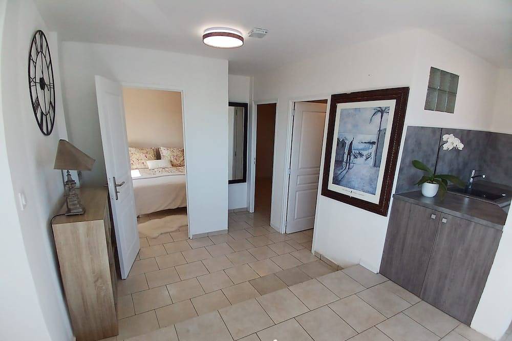 Appartement entier, Peaceful Holidays With Breathtaking Views in Super Quite Area in Le Cannet, Côte méditerranéenne (France)