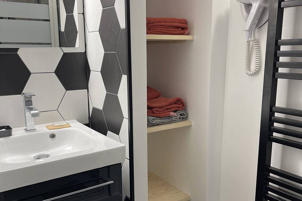 Triple-Chambre-Salle d'eau in La Flotte, Région de La Rochelle