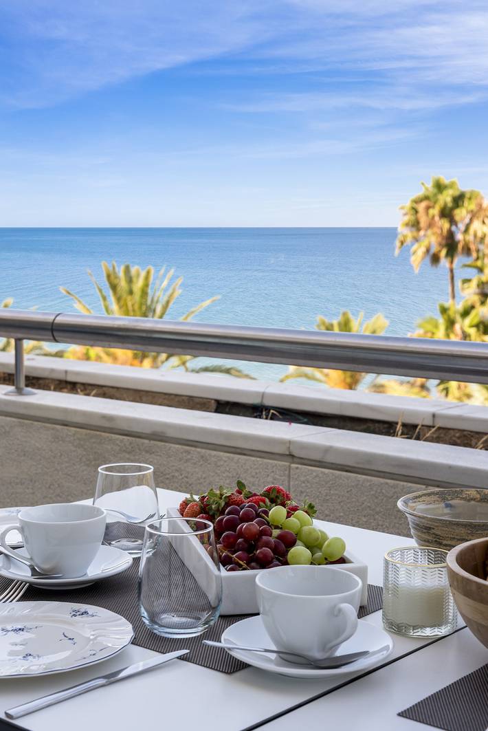 Hel lejlighed, Gran Marbella Views in Playa de la Fontanilla, Marbella