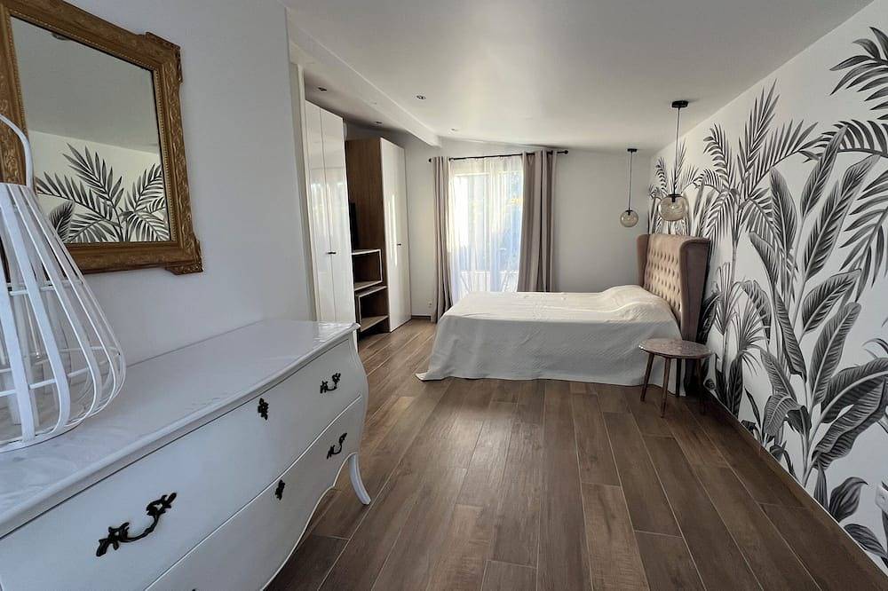Maison Récente Avec Piscine Privée à 300m de la mer in Lucciana (Corsica), Bastia e dintorni