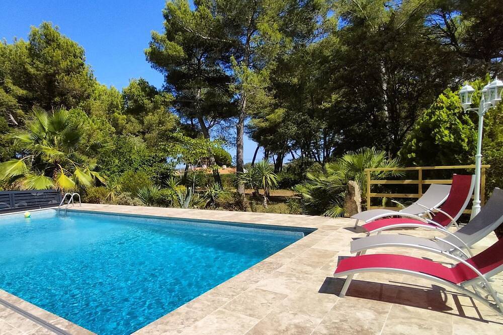 Gîte L'Amandier situé au calme au milieu des pins et proche des plages in Béziers, Côte d'Améthyste