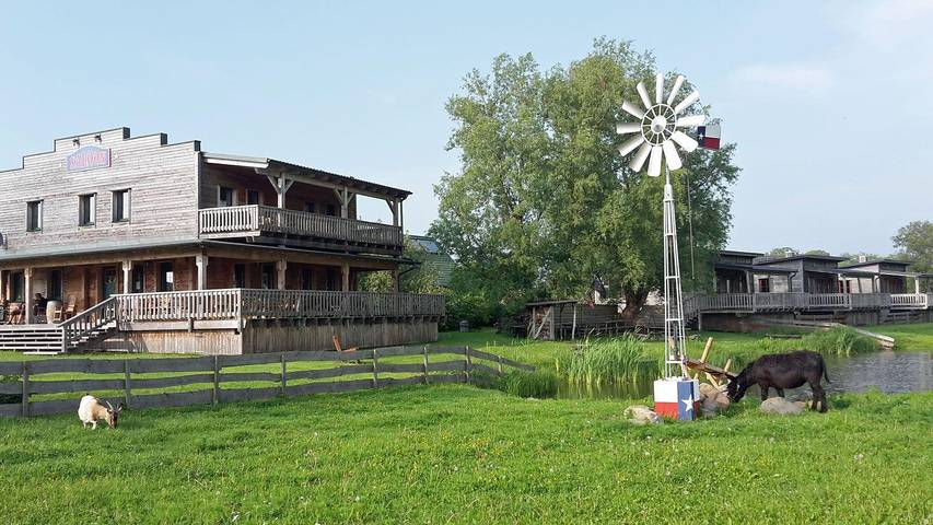 Ferienhaus für 4 Personen, mit Terrasse und Garten in Saal - 3