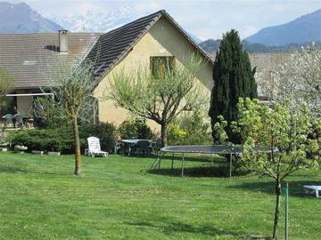 Gîte pour 5 personnes, avec piscine et jardin dans Quet-en-Beaumont