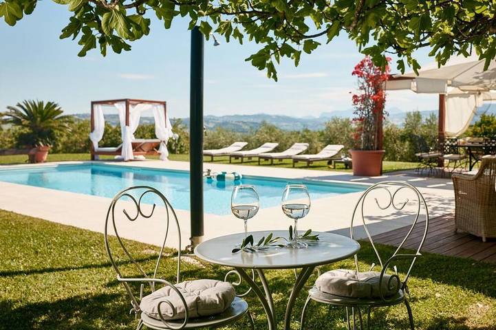 Location de vacances pour 11 personnes, avec jardin à Serrungarina - 4