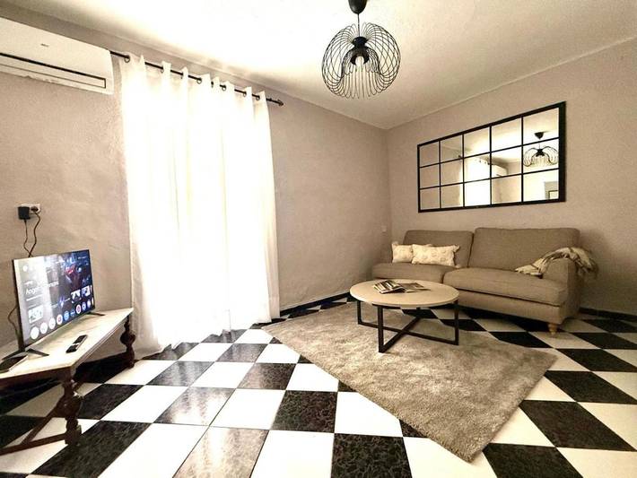 Chalet para 8 personas, con Balcón además de Terraza y Vistas en Loja - 2