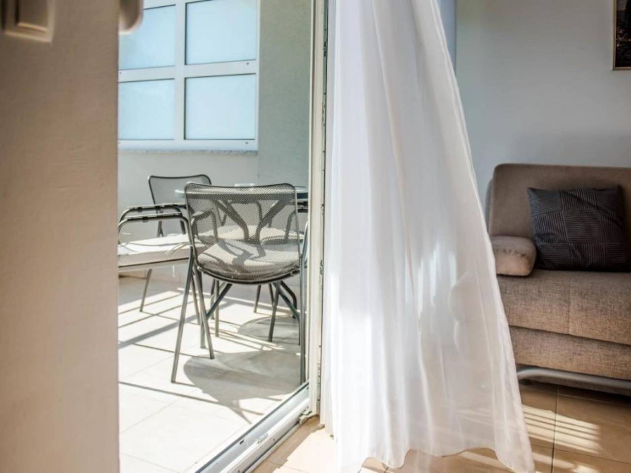 Cijeli apartman, One Bedroom Apartment with sea wiev 1 in Zaostrog, Makarska rivijera