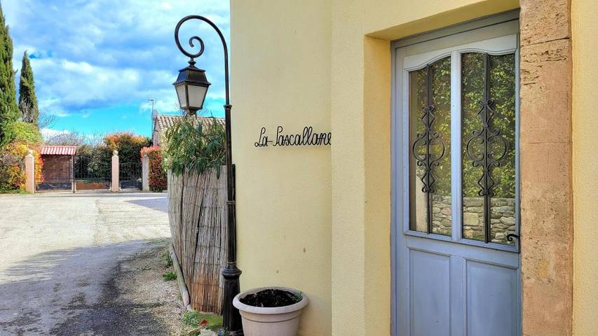 Location de vacances pour 4 personnes, avec piscine et terrasse, animaux acceptés à Uzès - 3