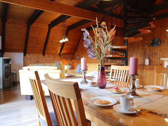Ferienhaus für 6 Personen, mit Terrasse und Garten