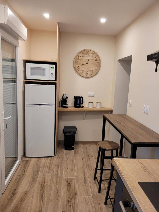Appartement entier, One-Bedroom Apartment in Saint-Martin-Longueau, Oise