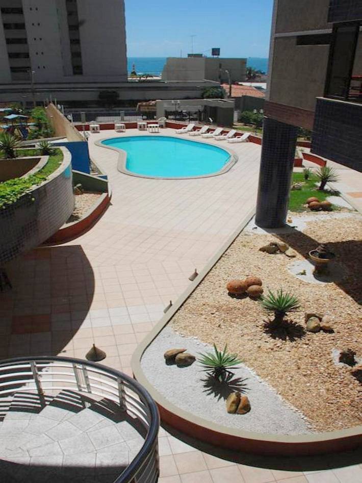 Casas e apartamentos de temporada para 4 pessoas, com vista e balcão e ainda piscina, adaptado a crianças em Fortaleza