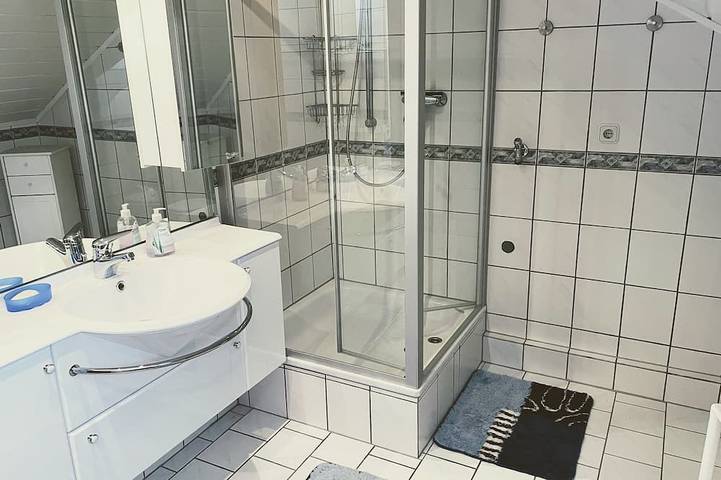 Ganze Wohnung, Gemütliche Ferienwohnung „Schwalbennest\"  unterm Dach mit Gartenzugang in Bundenthal, Landkreis Südwestpfalz