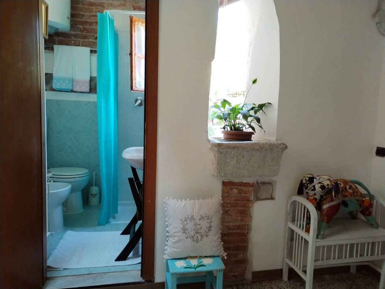 Sky Room Carrara Hydromassage mit Parkplatz in Carrara, Italienische Riviera
