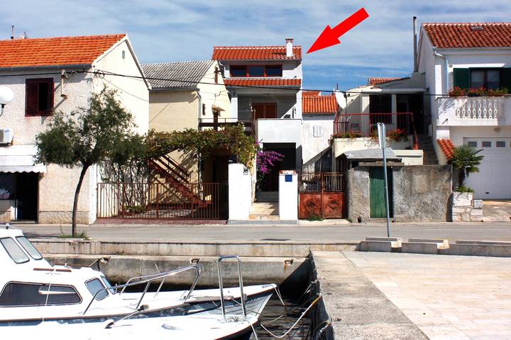 Ganze Wohnung, 1-Zimmer-Ferienwohnung mit Terrasse und Meerblick Zadar - Diklo, Zadar -a in Zadar Stadt, Zadar (Kommun)
