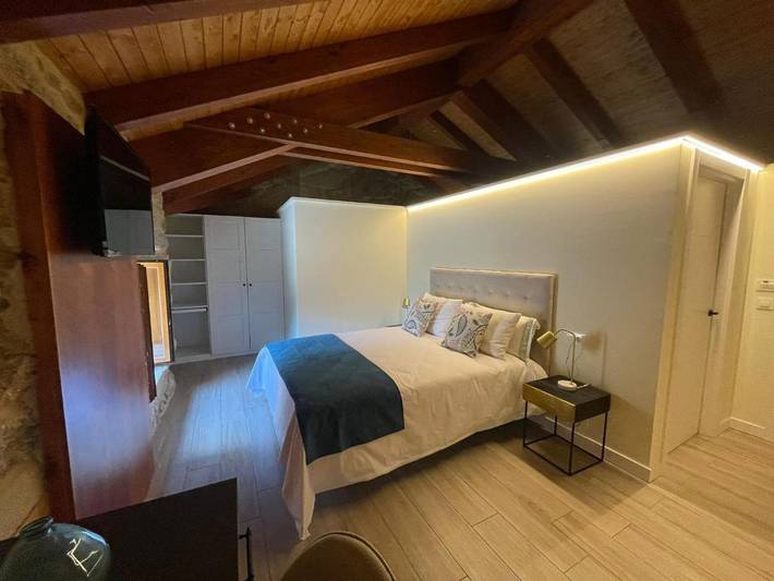 Hotel para 2 personas, con balcón además de vistas y jardín en Comarca de Vigo - 2