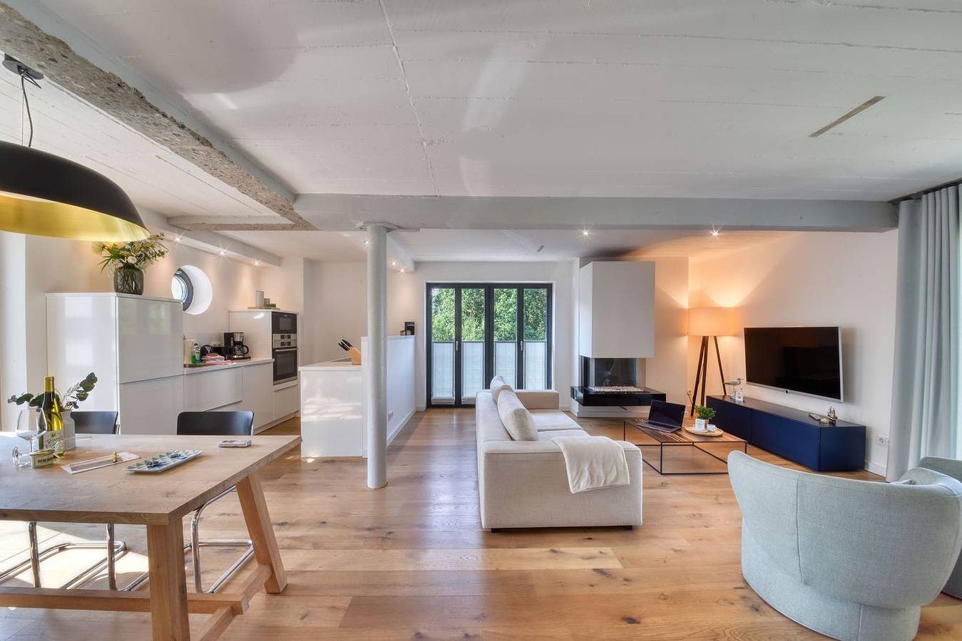 Geheel appartement, Luxuswohnung Sonnenloft 14 in Prora Düne 7 mit wohnungseigener Sauna und Kamin in Prora, Binz