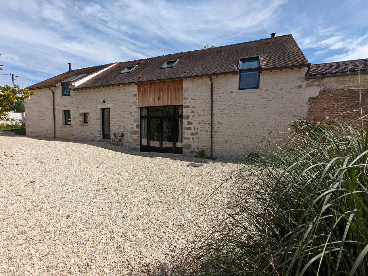 Maison familiale avec piscine privée chauffée, près de Pithiviers et Fontainebleau, à 1h30 de Paris in Aulnay-la-Rivière, Région de Pithiviers