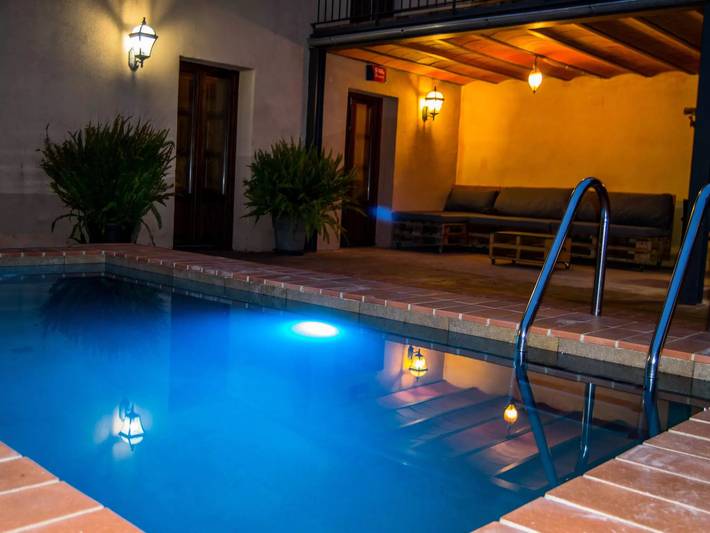 Chalet para 8 personas, con jardín y piscina en Bajo Penedés - 3